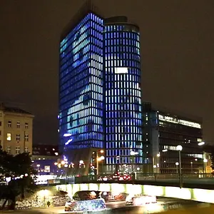 https://prater-big-tree-apartment-neat-inner-stadt.vienna-besthotels.com